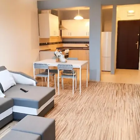 Z Garazem Blisko Lotniska * Piaseczno (Masovia)